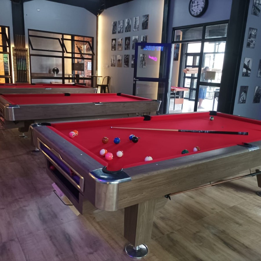 Meja Billiard