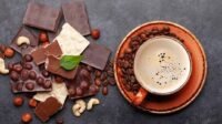 Pecinta Cokelat, Kopi, dan Wine? Ini Manfaatnya untuk Kesehatan!