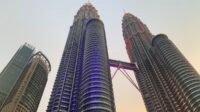 Spot Foto Ikonik di Menara Kembar Petronas