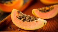 Manfaat Pepaya dalam Mengatasi Infeksi Fakta atau Mitos?
